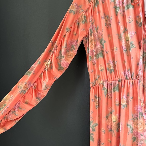 & Other Stories Peach Floral Ruched Long Sleeve Maxi Dress NEW Size 12 - Picture 5 of 10